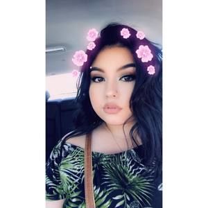 Meet your Posher, Olivia